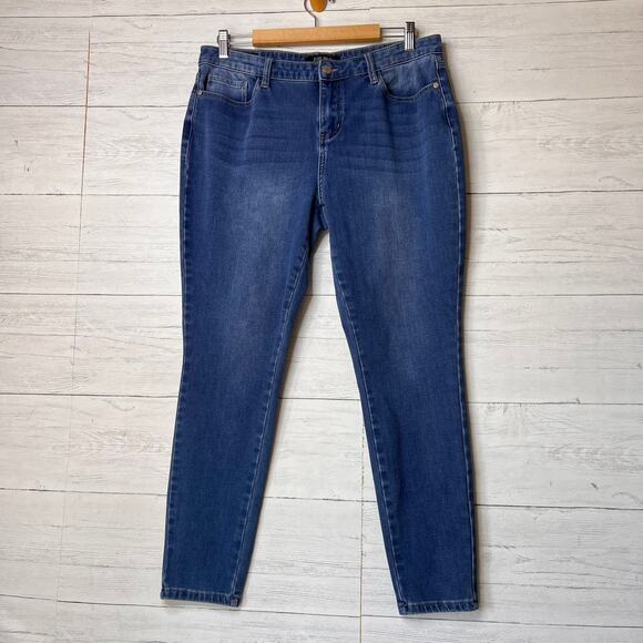 Judy Blue Jeans Womens Size 15/32 Blue Skinny Fit Medium Wash Stretch Denim - Picture 1 of 16